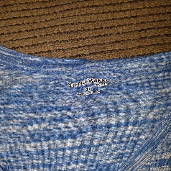 Kohls Studio Works top - Picture 2 of 2